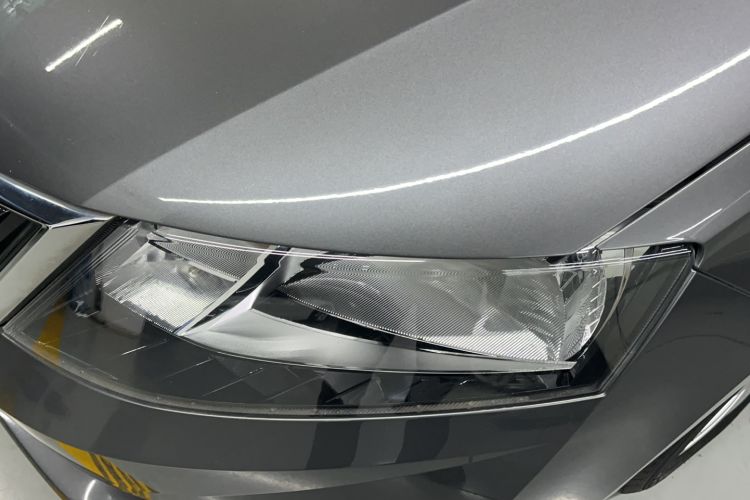 Used Skoda Rapid 2018 1.6L Manual Comfort Edition Left Front Headlight