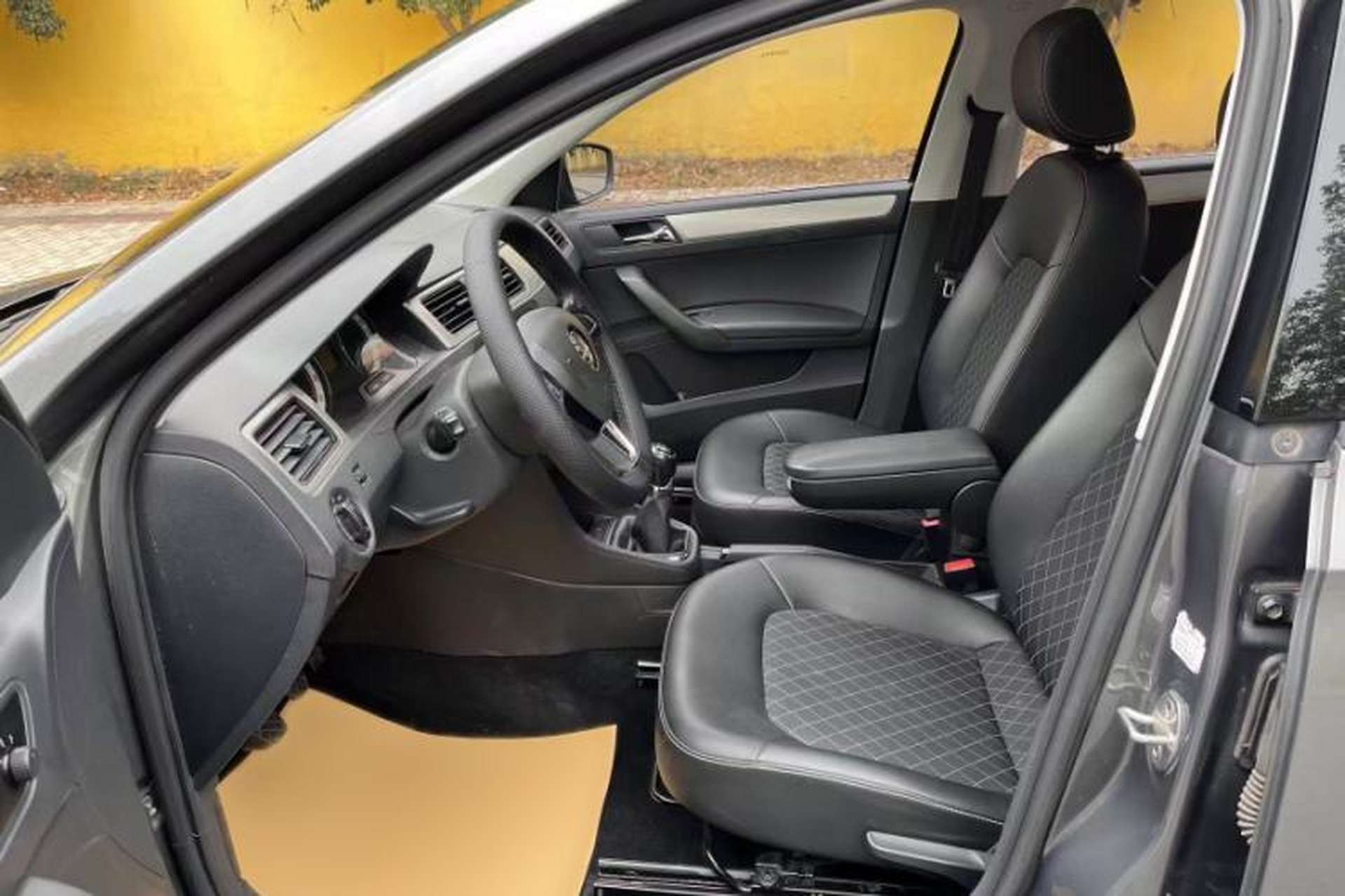 Used Skoda Rapid 2018 1.6L Manual Comfort Edition Left Front Seat