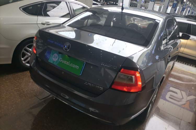 Used Skoda Rapid 2018 1.6L Automatic Comfort Edition Rear Right 45 Deg