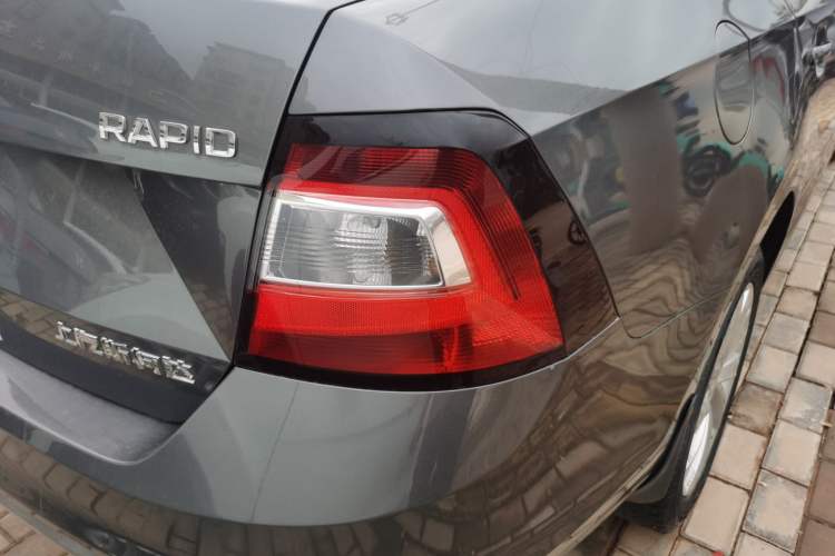 Used Skoda Rapid 2018 1.6L Automatic Comfort Edition Right Rear Taillight