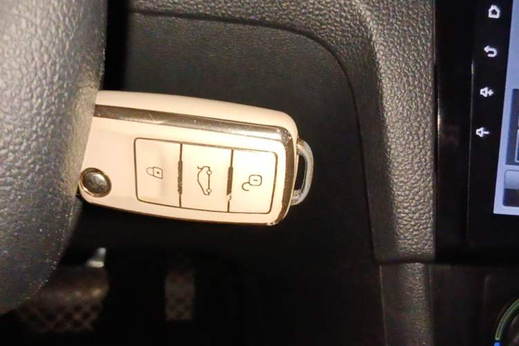 Used Skoda Rapid 2018 1.6L Automatic Comfort Edition Vehicle Key