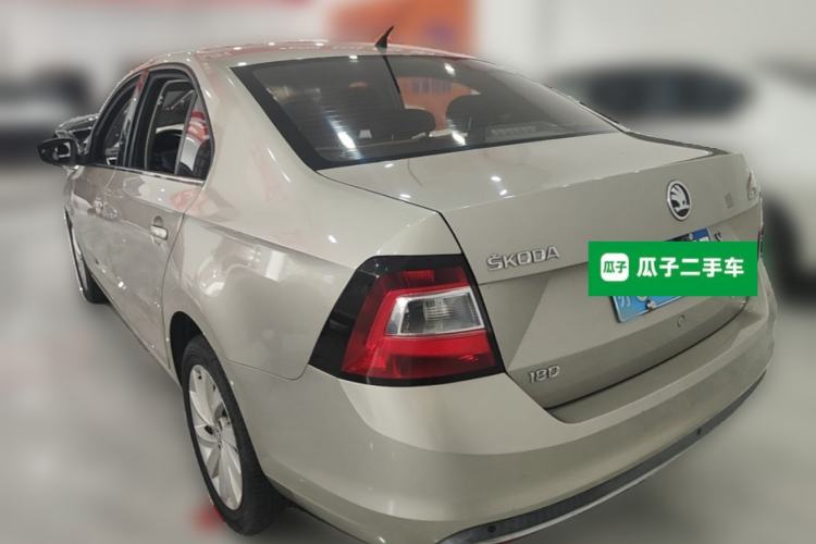 Used Skoda Rapid 2018 1.6L Automatic Comfort Edition Rear Left 45 Deg