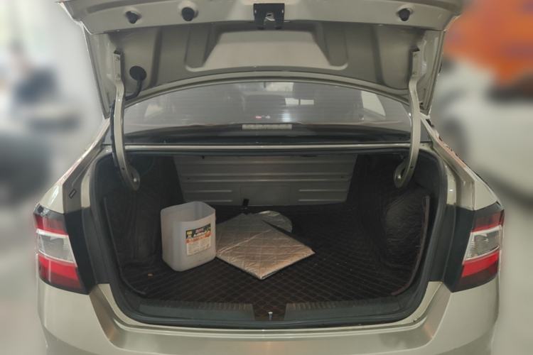 Used Skoda Rapid 2018 1.6L Automatic Comfort Edition Trunk