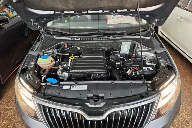 Used Skoda Rapid 2018 1.6L Automatic Comfort Edition Engine Bay