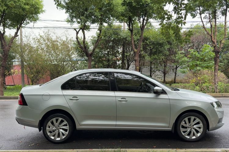 Used Skoda Rapid 2018 1.6L Manual Comfort Edition Exterior 2