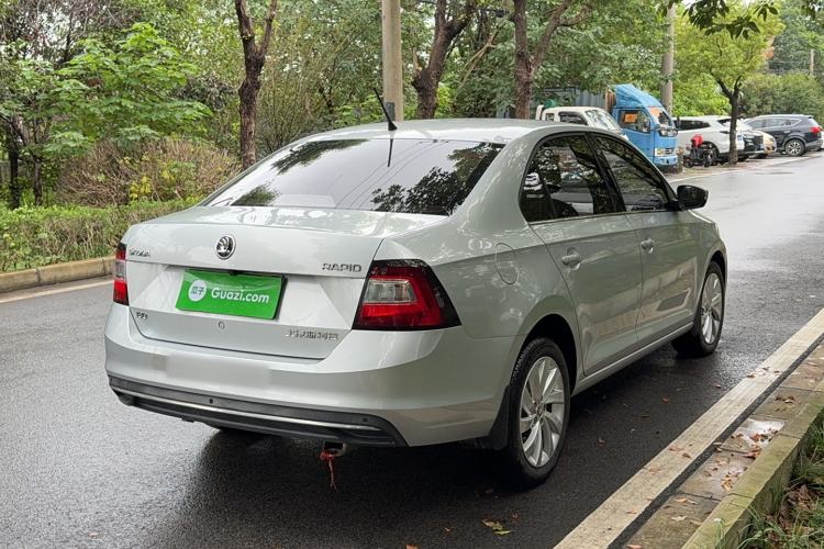 Used Skoda Rapid 2018 1.6L Manual Comfort Edition Exterior 3