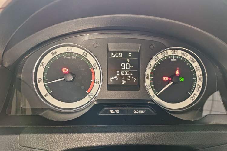 Used Skoda Rapid 2018 1.6L Automatic Comfort Edition Instrument Cluster
