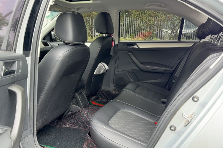 Used Skoda Rapid 2018 1.6L Manual Comfort Edition Interior 1
