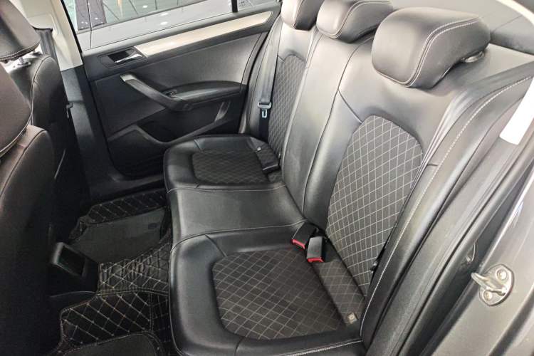 Used Skoda Rapid 2018 1.6L Automatic Comfort Edition Left Rear Seat