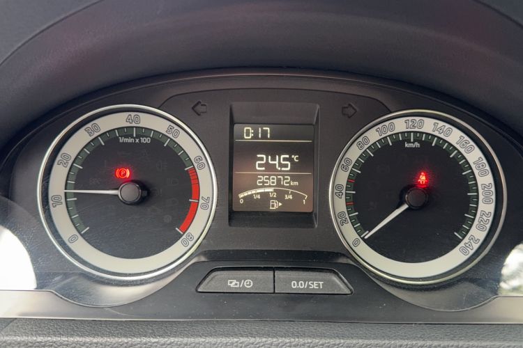 Used Skoda Rapid 2018 1.6L Manual Comfort Edition Odometer Close Up