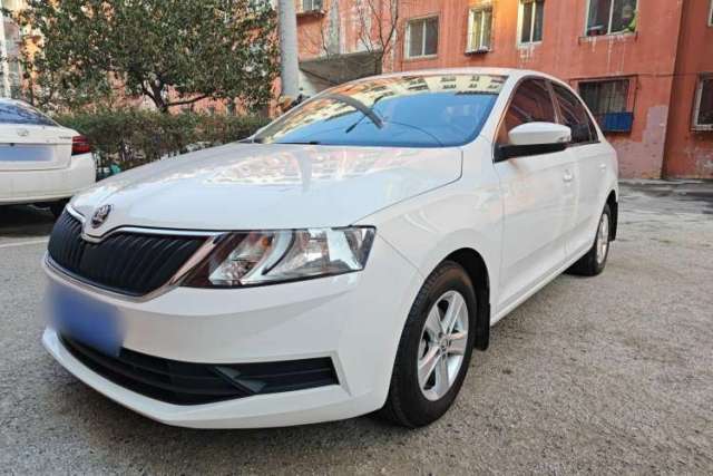 Used Skoda Rapid 2018 1.6L Manual Standard Edition