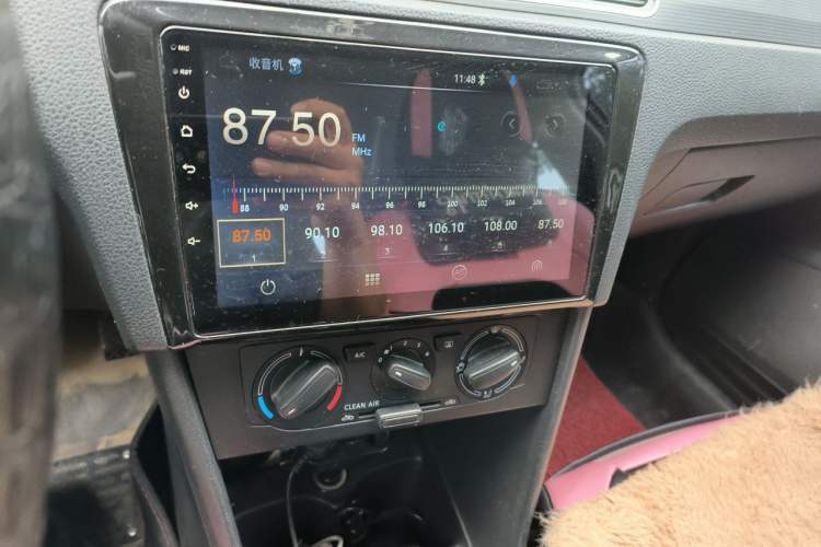Used Skoda Rapid 2018 1.4L Manual Standard Edition Audio And AC Panel