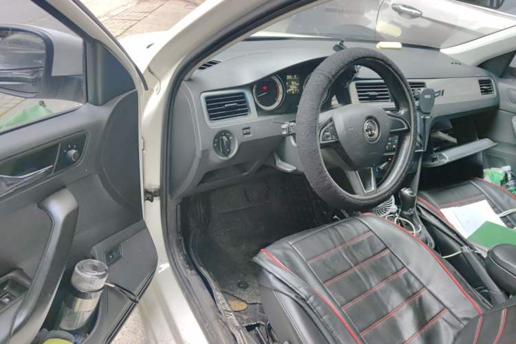 Used Skoda Rapid 2018 1.6L Automatic Comfort Edition Driver Seat