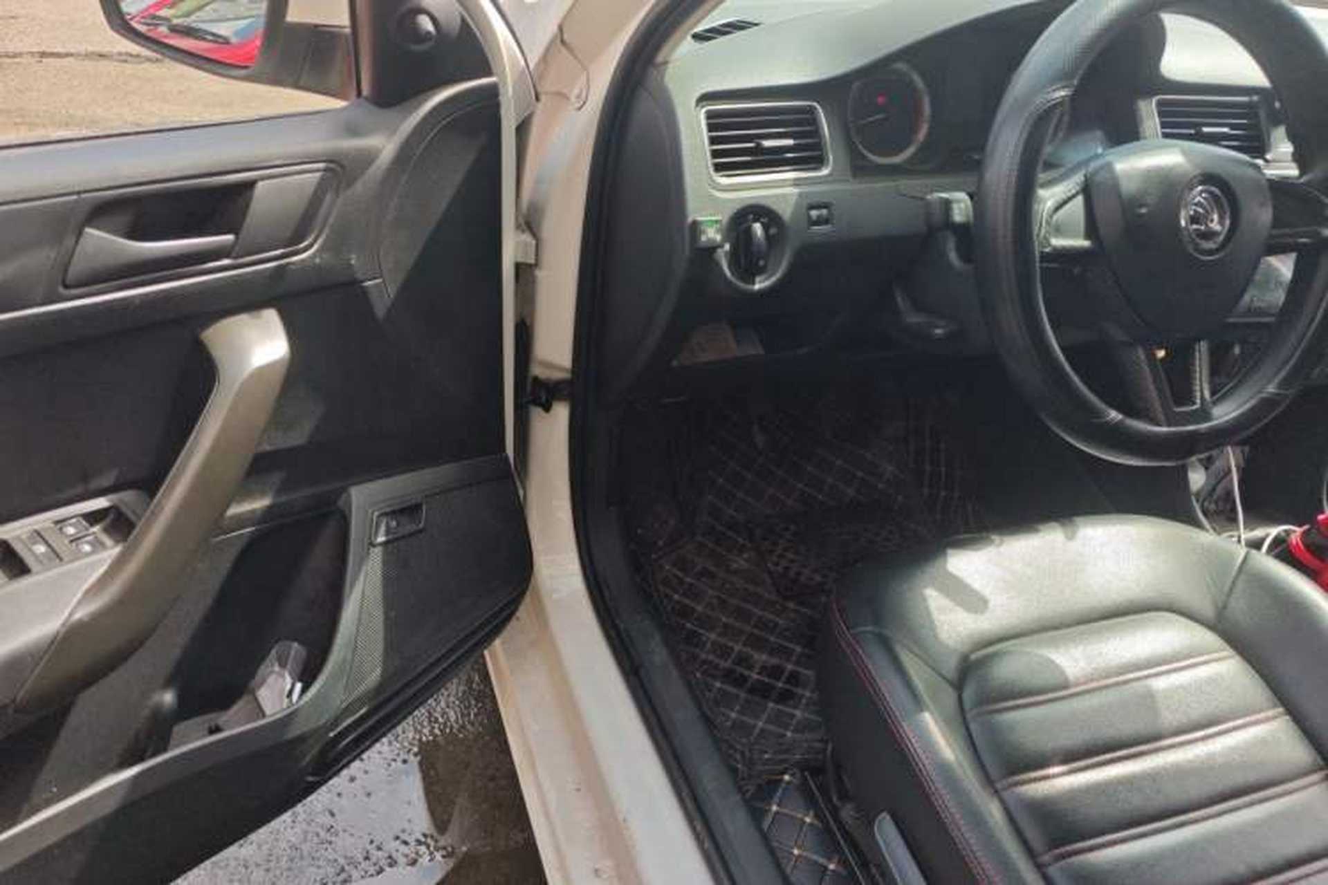 Used Skoda Rapid 2018 1.6L Manual Standard Edition Driver Seat