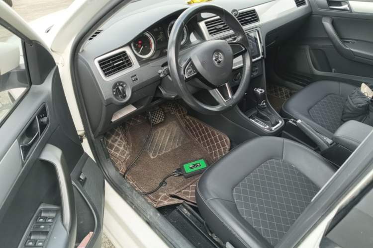 Used Skoda Rapid 2018 1.6L Automatic Comfort Edition Driver Seat