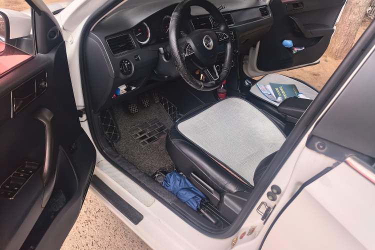 Used Skoda Rapid 2018 1.4L Manual Standard Edition Driver Seat