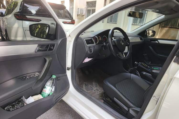 Used Skoda Rapid 2018 1.6L Manual Comfort Edition Driver Seat