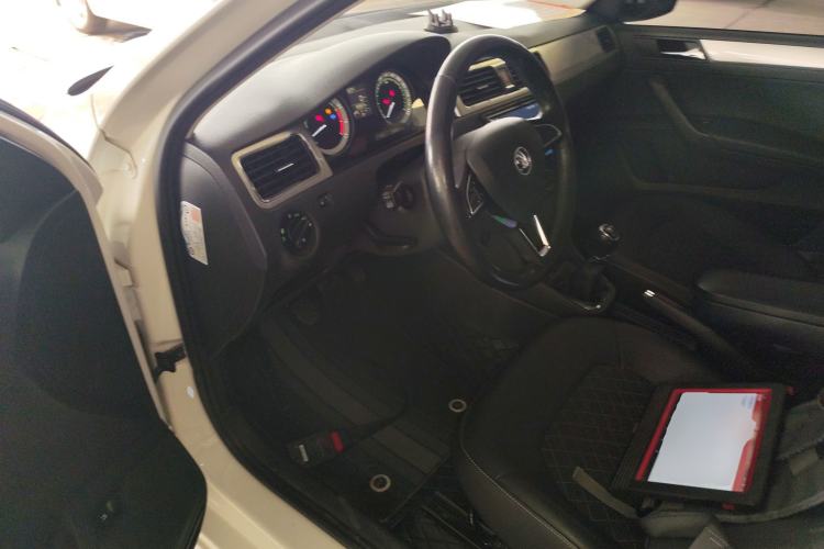 Used Skoda Rapid 2018 1.6L Manual Comfort Edition Driver Seat