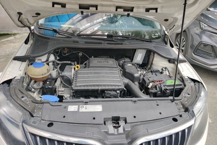 Used Skoda Rapid 2018 1.6L Automatic Comfort Edition Engine Bay