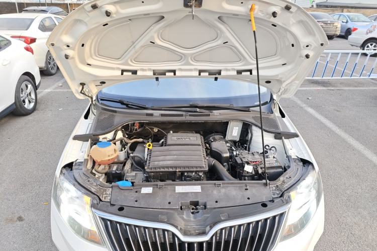 Used Skoda Rapid 2018 1.6L Manual Comfort Edition Engine Bay