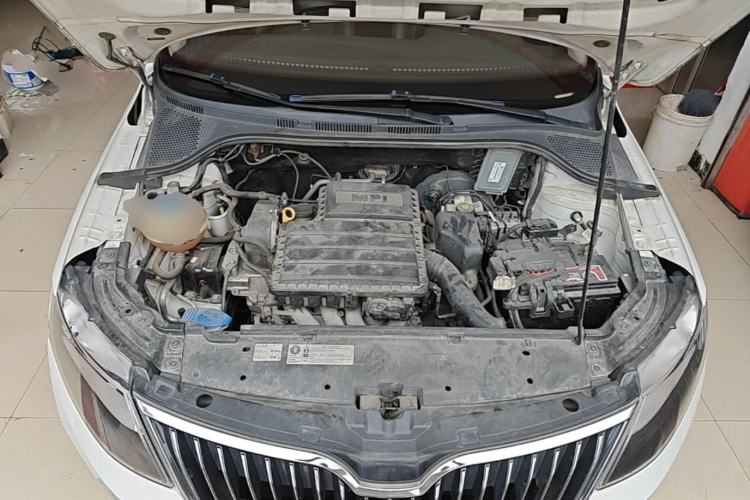 Used Skoda Rapid 2018 1.6L Automatic Comfort Edition Engine Bay