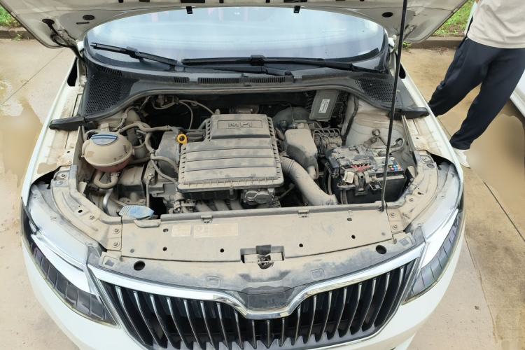 Used Skoda Rapid 2018 1.4L Manual Standard Edition Engine Bay