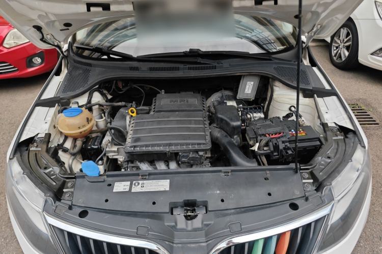 Used Skoda Rapid 2018 1.6L Manual Standard Edition Engine Bay