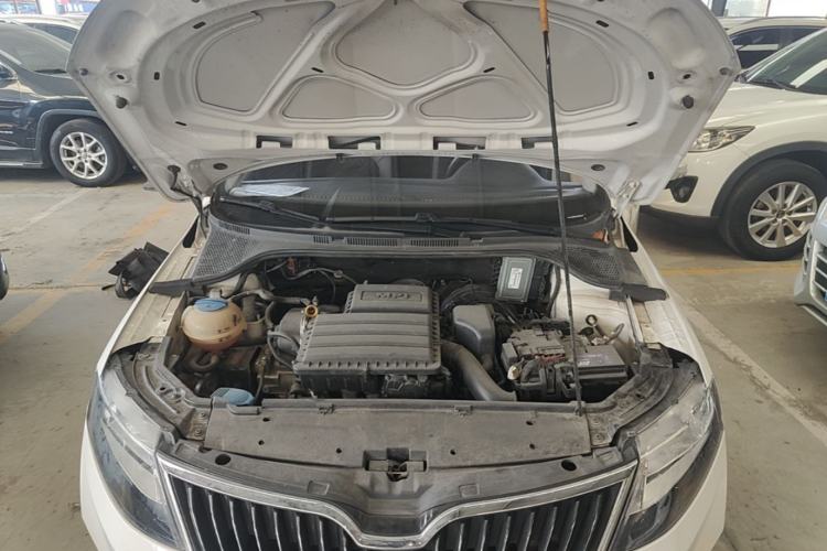 Used Skoda Rapid 2018 1.6L Automatic Comfort Edition Engine Bay