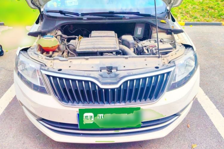 Used Skoda Rapid 2018 1.6L Automatic Comfort Edition Engine Bay