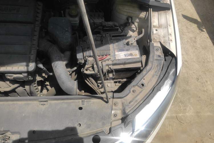 Used Skoda Rapid 2018 1.6L Automatic Comfort Edition Engine Bay Left