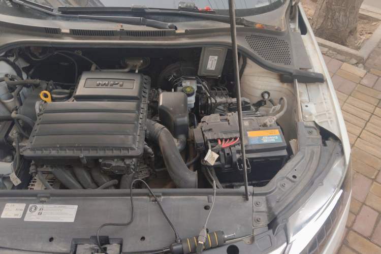 Used Skoda Rapid 2018 1.6L Automatic Comfort Edition Engine Bay Left
