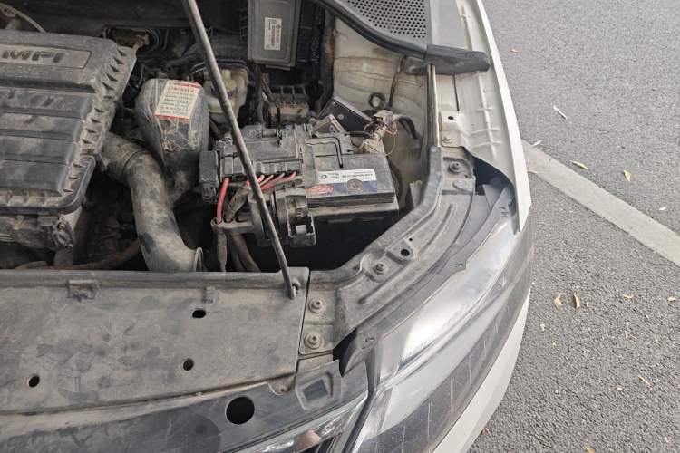 Used Skoda Rapid 2018 1.6L Manual Comfort Edition Engine Bay Left