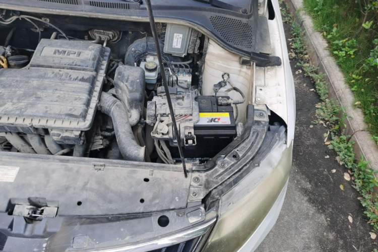 Used Skoda Rapid 2018 1.6L Manual Comfort Edition Engine Bay Left