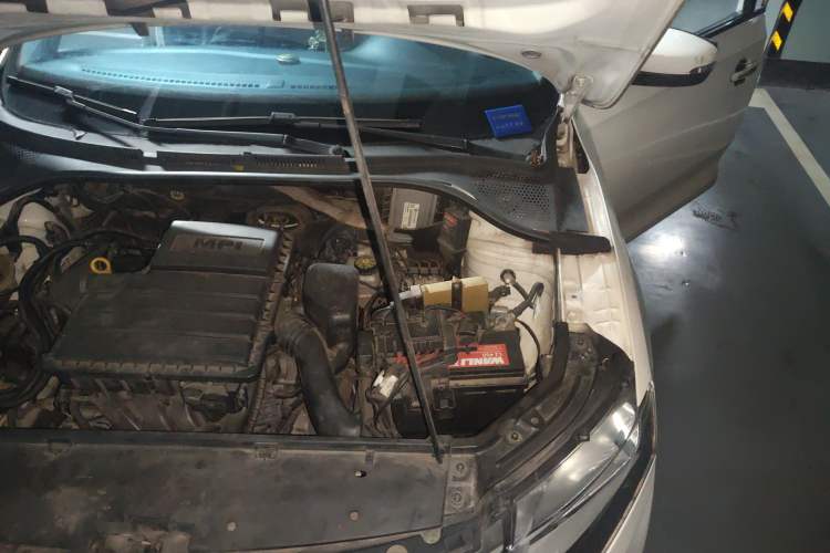 Used Skoda Rapid 2018 1.6L Manual Standard Edition Engine Bay Left