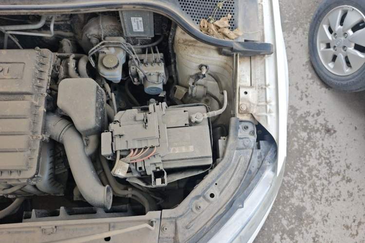 Used Skoda Rapid 2018 1.6L Manual Comfort Edition Engine Bay Left