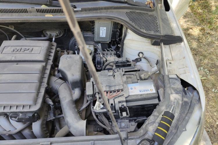 Used Skoda Rapid 2018 1.6L Automatic Comfort Edition Engine Bay Left