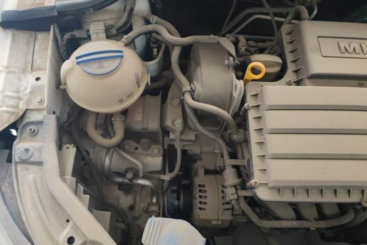 Used Skoda Rapid 2018 1.6L Automatic Comfort Edition Engine Bay Right