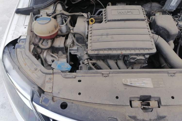 Used Skoda Rapid 2018 1.6L Manual Comfort Edition Engine Bay Right