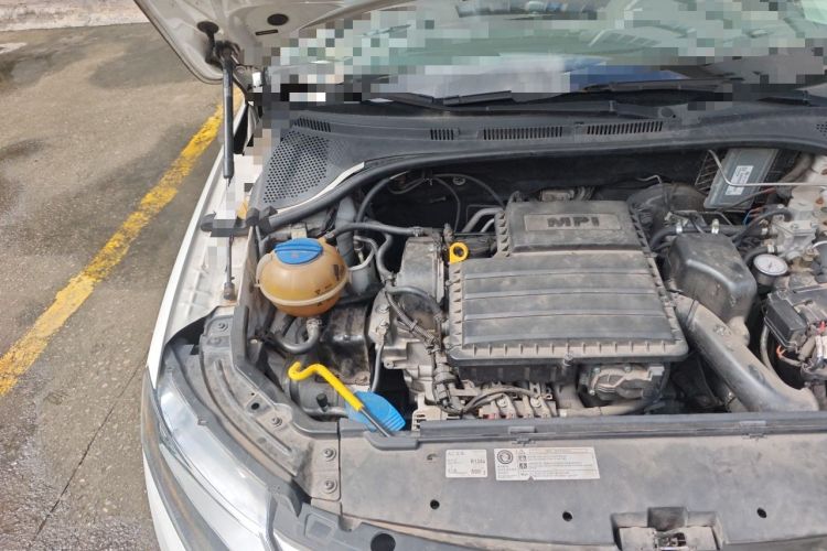 Used Skoda Rapid 2018 1.6L Manual Standard Edition Engine Bay Right
