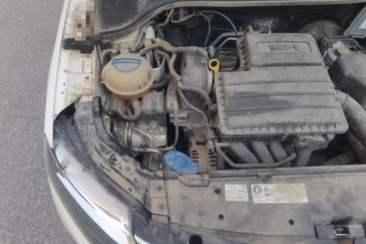 Used Skoda Rapid 2018 1.6L Manual Comfort Edition Engine Bay Right