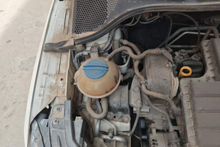 Used Skoda Rapid 2018 1.6L Manual Comfort Edition Engine Bay Right