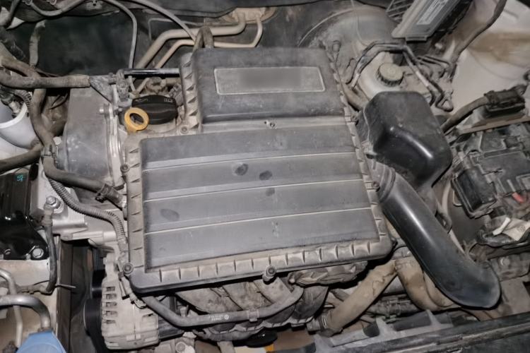 Used Skoda Rapid 2018 1.6L Automatic Comfort Edition Engine Bay