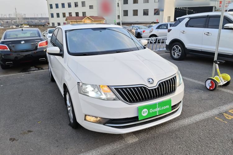 Used Skoda Rapid 2018 1.6L Manual Comfort Edition Exterior 1