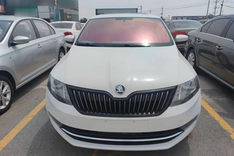 Used Skoda Rapid 2018 1.6L Manual Comfort Edition Exterior 1
