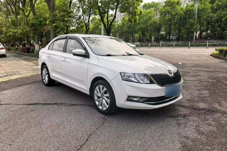 Used Skoda Rapid 2018 1.6L Manual Comfort Edition Exterior 2