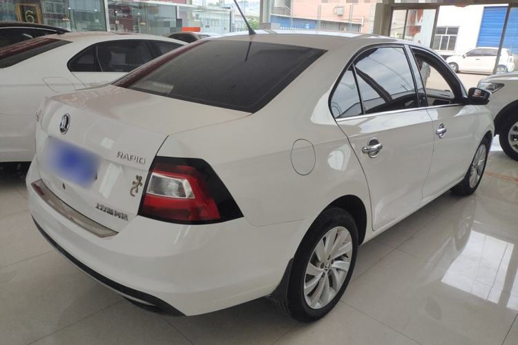 Used Skoda Rapid 2018 1.6L Automatic Comfort Edition Exterior 3
