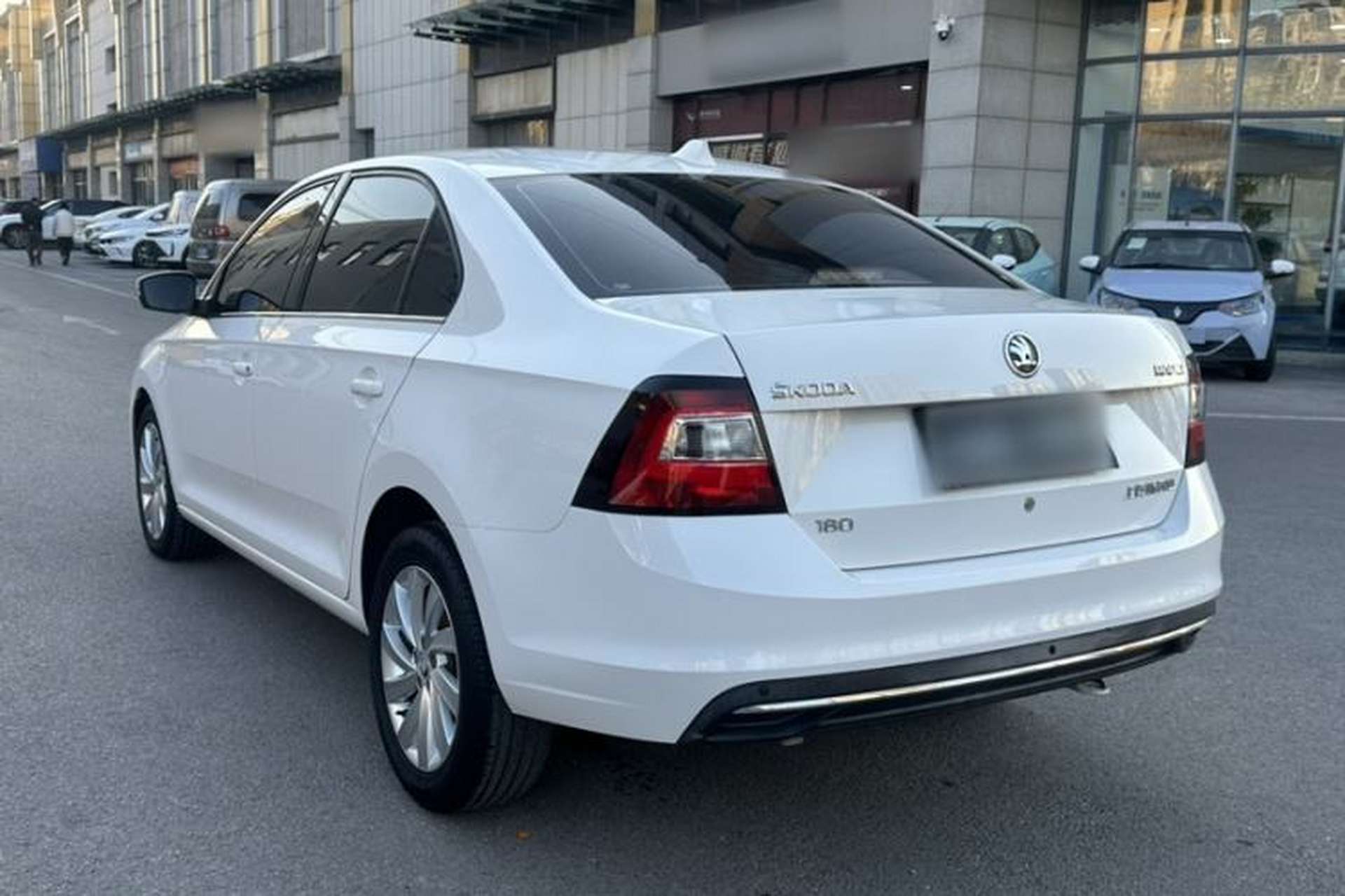 Used Skoda Rapid 2018 1.6L Automatic Comfort Edition Exterior 4