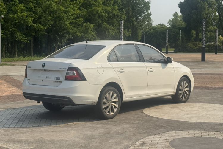 Used Skoda Rapid 2018 1.6L Automatic Comfort Edition Exterior 4