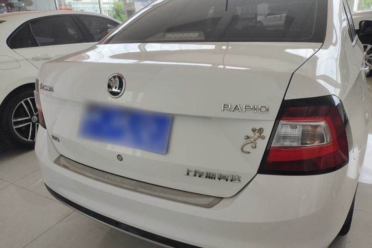 Used Skoda Rapid 2018 1.6L Automatic Comfort Edition Exterior 4
