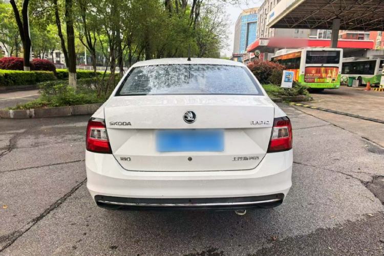 Used Skoda Rapid 2018 1.6L Manual Comfort Edition Exterior 4